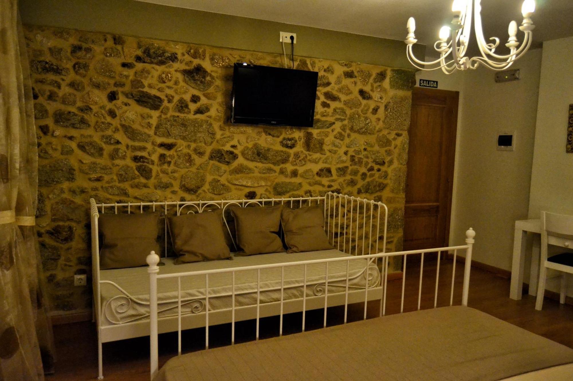 A Casa Do Folgo Turismo Rural Guest House Negreira Room photo