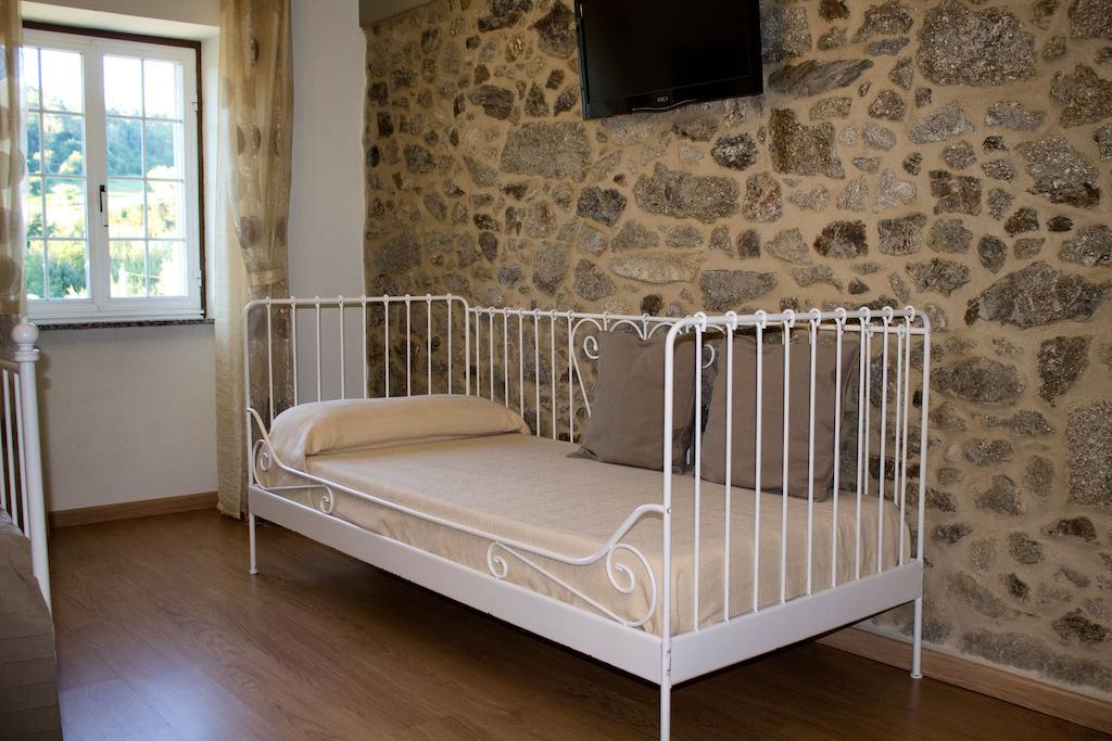 A Casa Do Folgo Turismo Rural Guest House Negreira Room photo